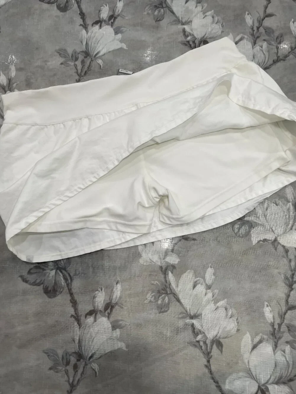 Nike Dri-FIT White Tennis Skort Skirt Built-In Shorts Women’s XL Athleisure